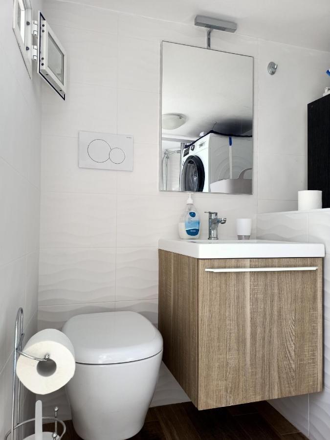 Casa Moonlight Apartment โมโนโปลี ภายนอก รูปภาพ